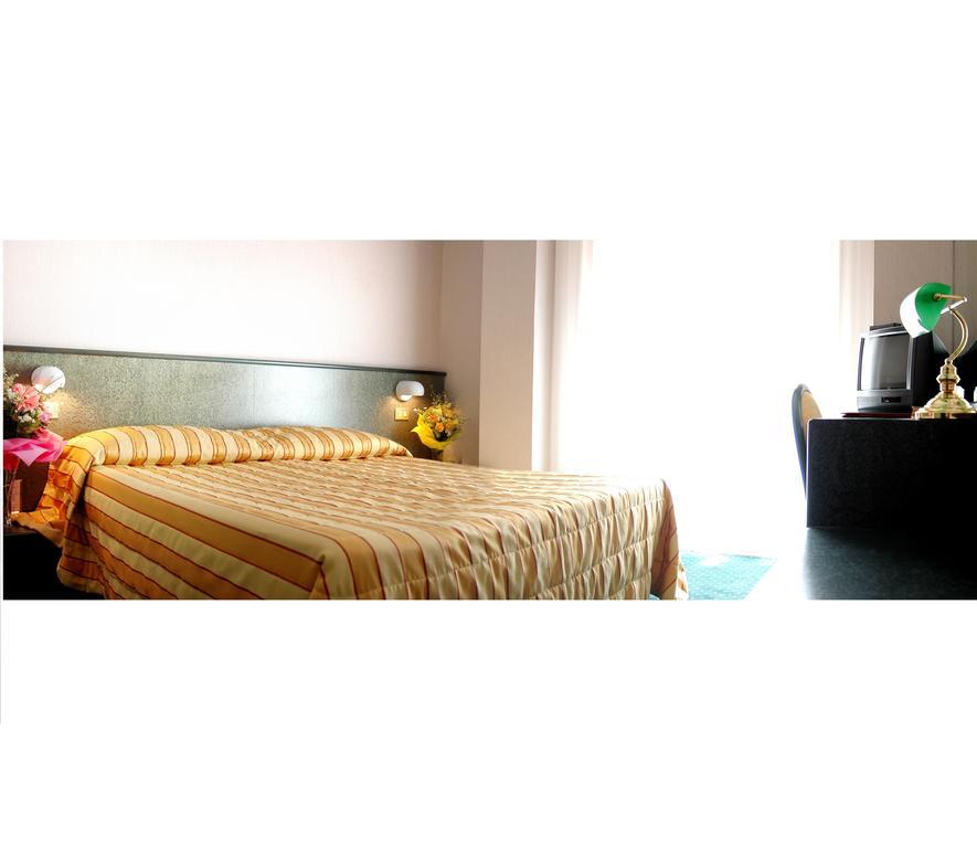 Hotel Capri Bardolino 3S 部屋 写真