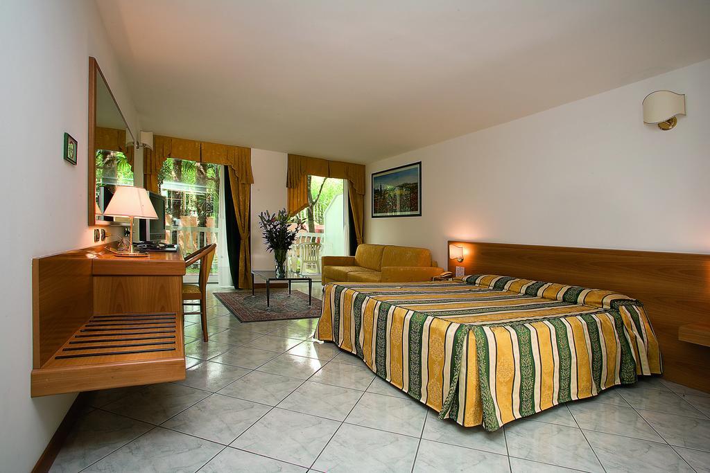 Hotel Capri Bardolino 3S 部屋 写真